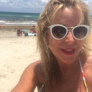 Meet your Posher, Sandi